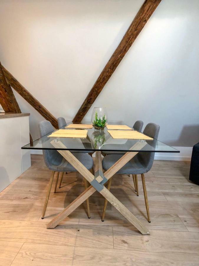 Beauty & The Beast - Old Town Cosy Apartments 콜마 외부 사진